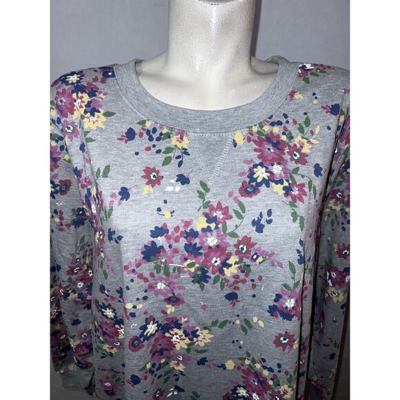Woman Within Top Size 1X 22/24 Gray Floral Print Preppy Pullover Sweatshirt - Picture 2 of 10